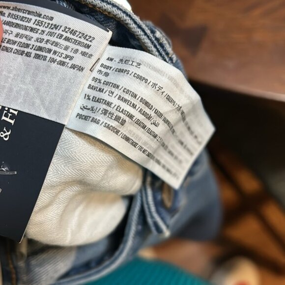 NWT Abercrombie Fitch Curve Love 90s Relaxed Jeans - Picture 10 of 11